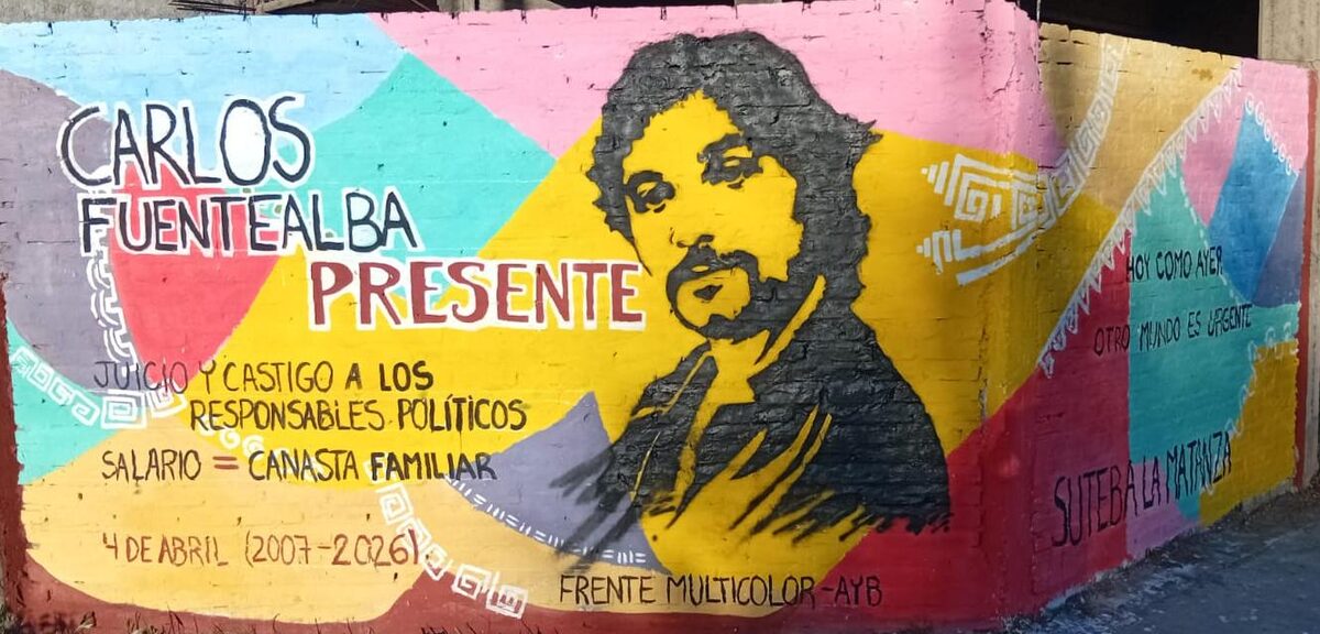 Mural Carlos Fuentealba Presente — Frente Multicolor